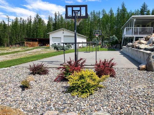 3900 25Th Street, Cranbrook, BC - Outdoor