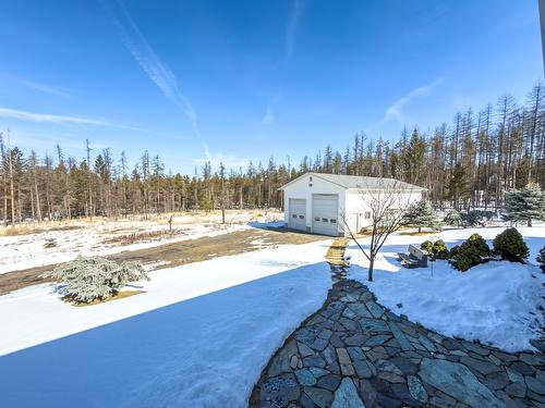 3900 25Th Street, Cranbrook, BC - Outdoor