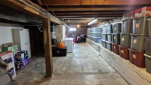 206 6Th Avenue, Cranbrook, BC - Indoor Photo Showing Basement