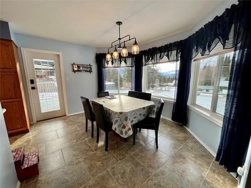213 Burton School Road, Burton, BC - Indoor Photo Showing Dining Room