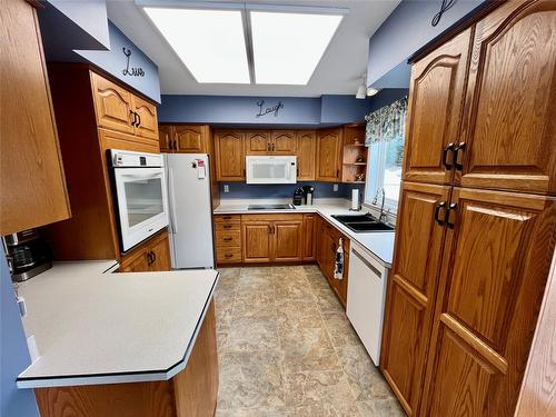 213 Burton School Road, Burton, BC - Indoor Photo Showing Kitchen With Double Sink