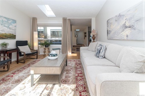 5-10084 Third St, Sidney, BC 