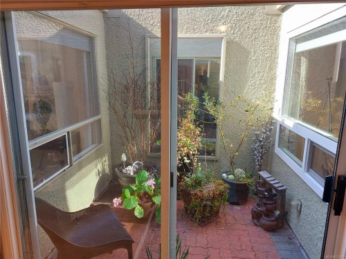 5-10084 Third St, Sidney, BC 