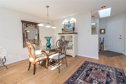 5-10084 Third St, Sidney, BC 