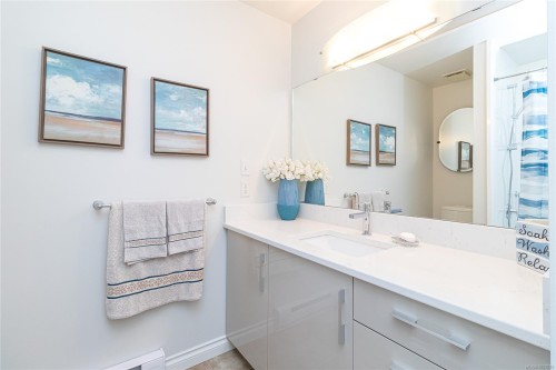 5-10084 Third St, Sidney, BC 