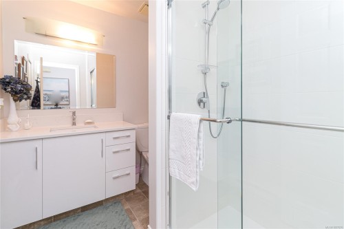 5-10084 Third St, Sidney, BC 