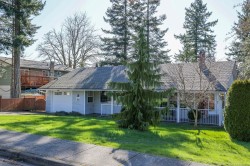 609 Totem Cres  Comox, BC V9M 3J8