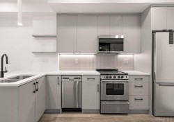 308-610 Lampson St  Esquimalt, BC V9A 0L4