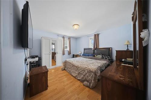 412 De La Morenie St, Winnipeg, MB 