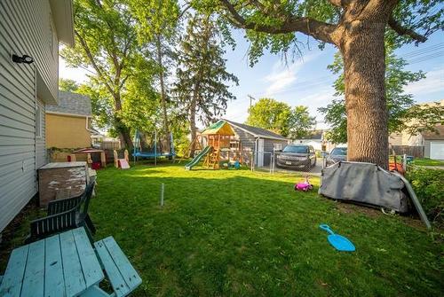 412 De La Morenie St, Winnipeg, MB 