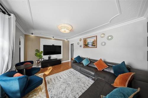 412 De La Morenie St, Winnipeg, MB 