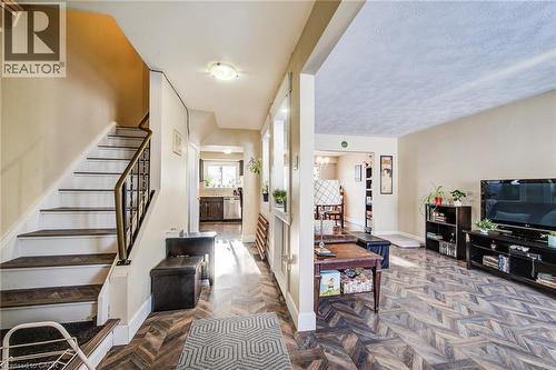 71 Shadeland Crescent, Kitchener, ON - Indoor Photo Showing Other Room