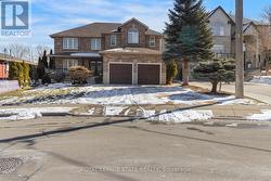 86 MARGARET AVENUE  Hamilton, ON L8G 3G5