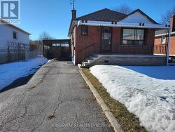 34 O'DONNELL AVENUE  Toronto, ON M8Z 3X9