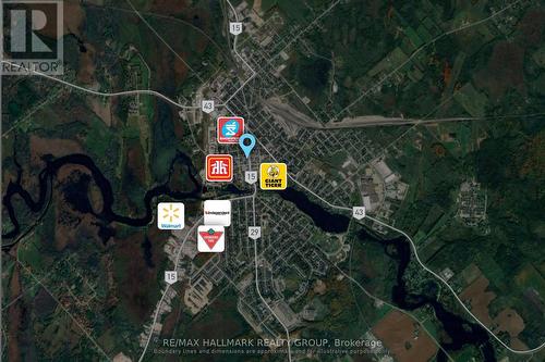 8 Beckwith Street N, Smiths Falls, ON 