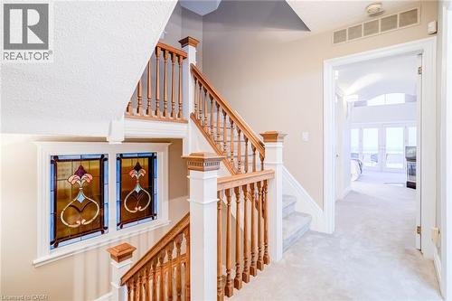 91 Mountain Park Avenue, Hamilton, ON - Indoor Photo Showing Other Room