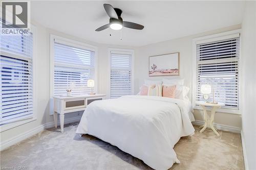 91 Mountain Park Avenue, Hamilton, ON - Indoor Photo Showing Bedroom