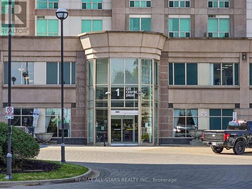 2315 - 1 LEE CENTRE DRIVE  Toronto, ON M1H 3J2