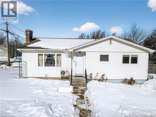 25 Scarborough Avenue  Moncton, NB E1C 3X1