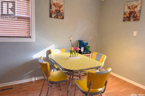 1600 Chaplin Street E, Swift Current, SK - Indoor Photo Showing Dining Room