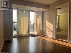 220 FORUM Drive Unit# 707  Mississauga, ON L4Z 4K1