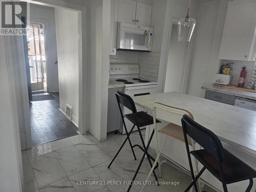 61 Gibbons Street, Oshawa, ON - Indoor Photo Showing Kitchen