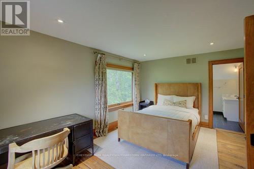 8429 Poplar Side Road, Clearview, ON - Indoor Photo Showing Bedroom