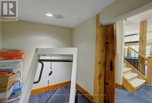 8429 Poplar Side Road, Clearview, ON - Indoor Photo Showing Other Room