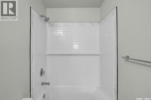 40 Richardson Crescent, Regina, SK 