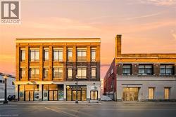 11 QUEEN Street Unit# 301  Brantford, ON N3T 3B1