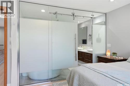 1106 7Th Street E, Saskatoon, SK - Indoor