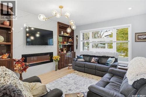 1106 7Th Street E, Saskatoon, SK - Indoor Photo Showing Living Room With Fireplace