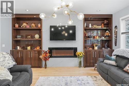 1106 7Th Street E, Saskatoon, SK - Indoor Photo Showing Living Room With Fireplace