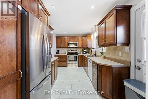 67 Leland Drive, Belleville (Belleville Ward), ON - Indoor Photo Showing Kitchen