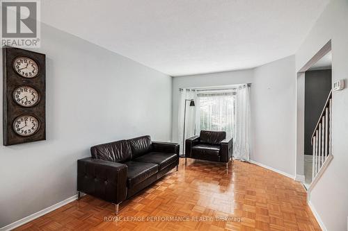 6349 St Louis Drive, Ottawa, ON - Indoor Photo Showing Other Room