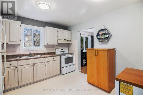 Spacious kitchen - 6349 St Louis Drive, Ottawa, ON - Indoor Photo Showing Kitchen With Double Sink