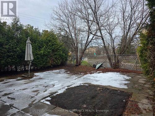6349 St Louis Drive, Ottawa, ON - Outdoor