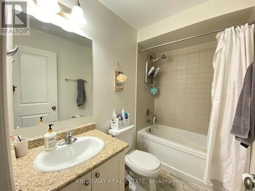 14 Mcdevitt Lane, Caledon, ON - Indoor Photo Showing Bathroom