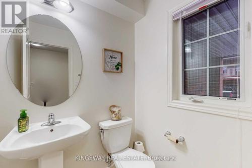 14 Mcdevitt Lane, Caledon, ON - Indoor Photo Showing Bathroom