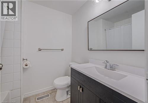 277 Pioneer Drive, Kitchener, ON - Indoor Photo Showing Bathroom