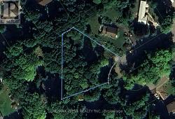 12 LAKEVIEW CRESCENT  Tiny, ON L9M 1R2