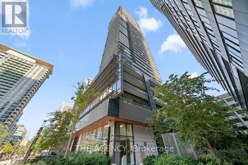 4506 - 39 Roehampton Avenue, Toronto, ON - Outdoor