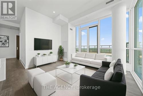 4506 - 39 Roehampton Avenue, Toronto, ON - Indoor Photo Showing Living Room