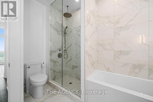 4506 - 39 Roehampton Avenue, Toronto, ON - Indoor Photo Showing Bathroom