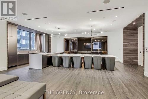 4506 - 39 Roehampton Avenue, Toronto, ON - Indoor Photo Showing Kitchen With Upgraded Kitchen