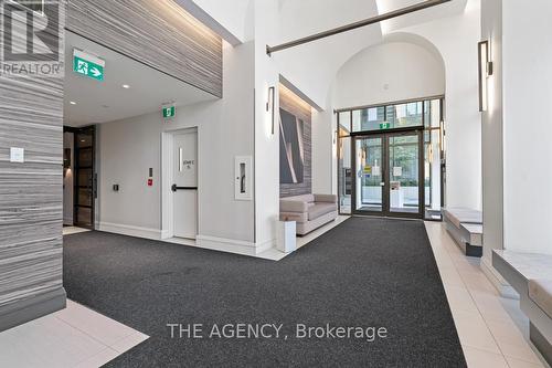 4506 - 39 Roehampton Avenue, Toronto, ON - Indoor Photo Showing Other Room