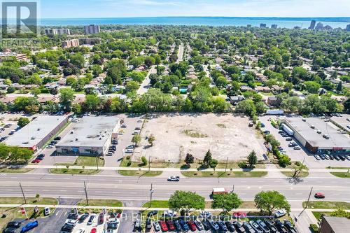 2362 Fairview Street, Burlington, ON 