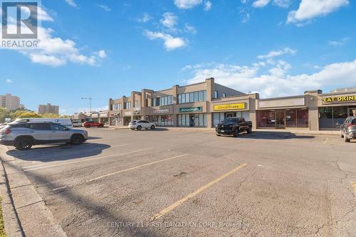 122 - 920 Commissioners Road, London South (South I), ON 