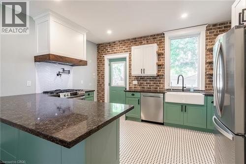 11 Lorne Avenue, Hamilton, ON - Indoor Photo Showing Kitchen With Stainless Steel Kitchen With Upgraded Kitchen