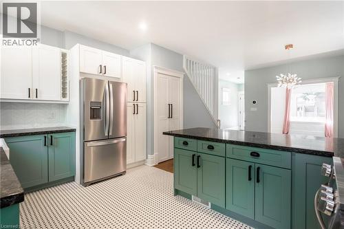 11 Lorne Avenue, Hamilton, ON - Indoor